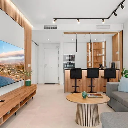 New 7th Floor Near Center Appartement Fuengirola